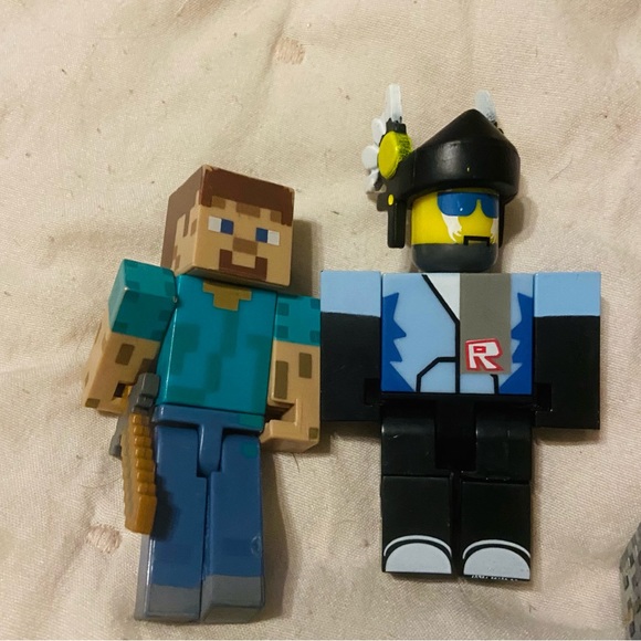 Roblox Litozinnamon Mini Figure & Minecraft mini figures Lego size playset - Picture 4 of 6